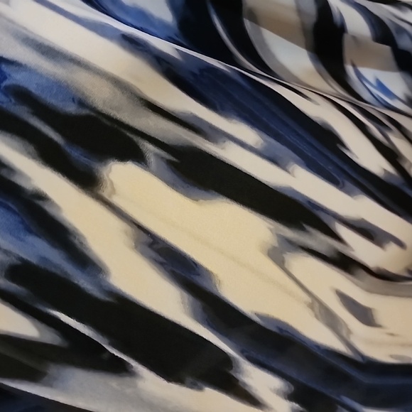 Travelers by Chico’s Women’s Size 2 Lg Vest Blue Streaked Open Front Stretch - Picture 3 of 5